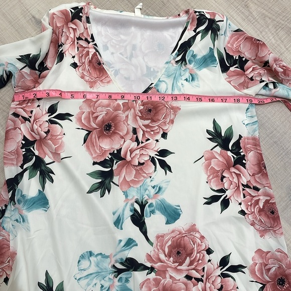 ⭐️HOST PICK⭐️S PINK BLUSH Floral maternity dress with bell sleeves in size SMALL - Picture 8 of 9